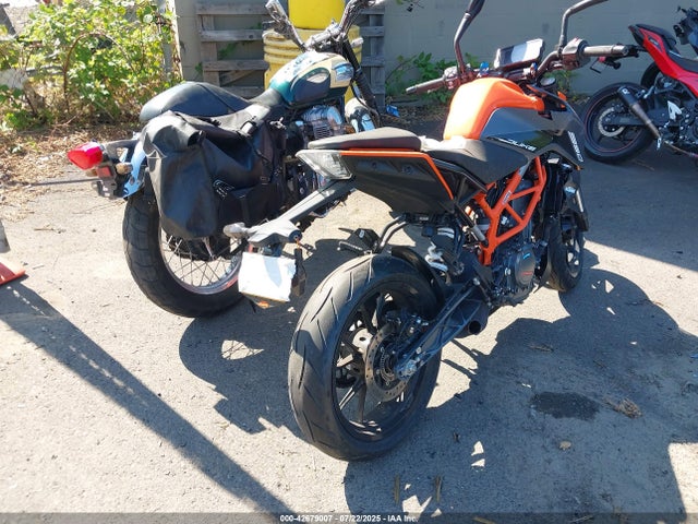 KTM Duke 2023 MD2JPJ407PN201322 Image 4