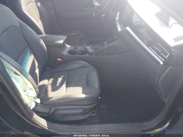 2022 KIA NIRO PLUG-IN HYBRID KNDCD3LD3N5547372 Photo 4