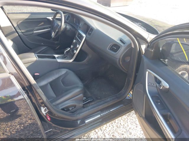 2015 VOLVO S60 YV140MFJXF1358664 Photo 4