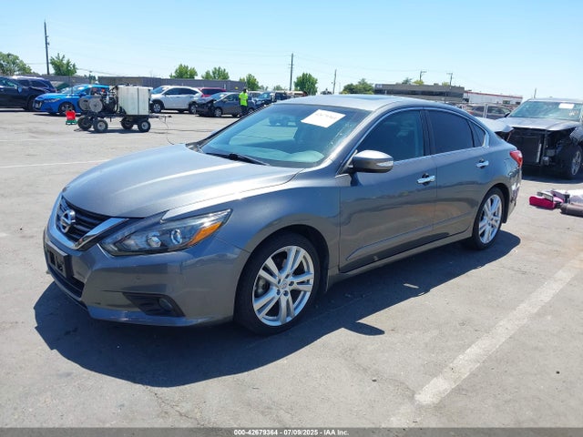 1N4BL3AP9HC246381 Nissan 2017