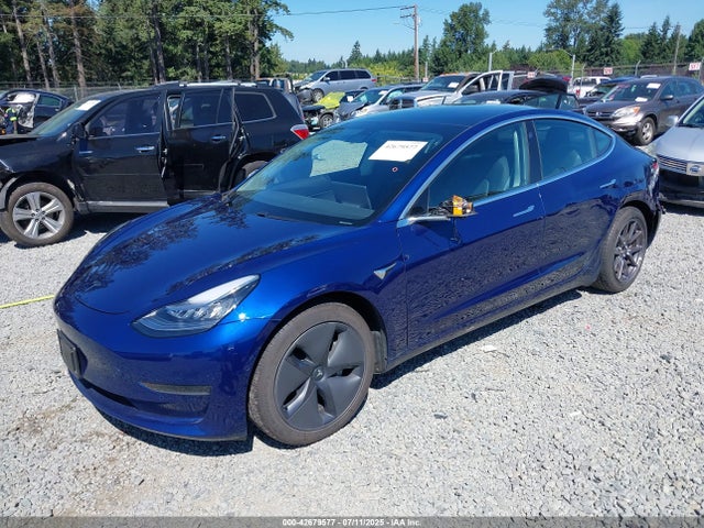 5YJ3E1EA9LF799269 Tesla 2020