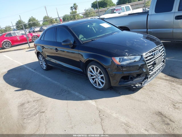 2015 AUDI A3 WAUBFGFF7F1080487 Photo 0