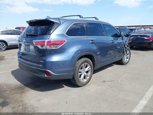 5TDKKRFH0FS109892 Toyota 2gr-fe