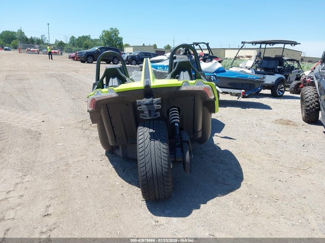 Polaris Slingshot 2023 57XAAPHD2P8155959 Image 17