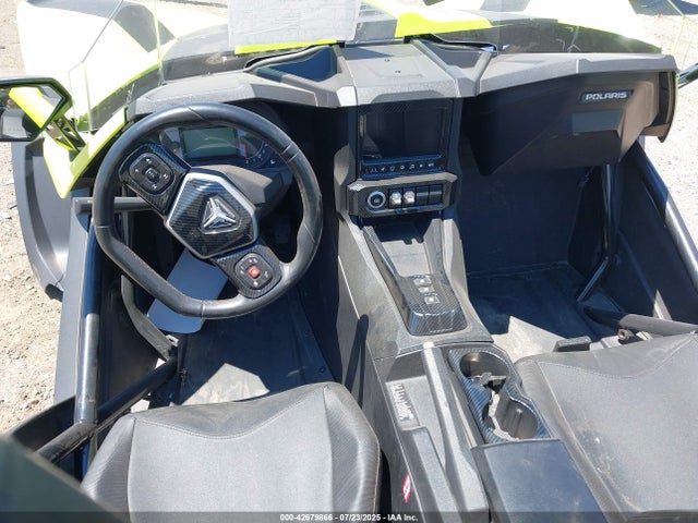 Polaris Slingshot 2023 57XAAPHD2P8155959 Image 18