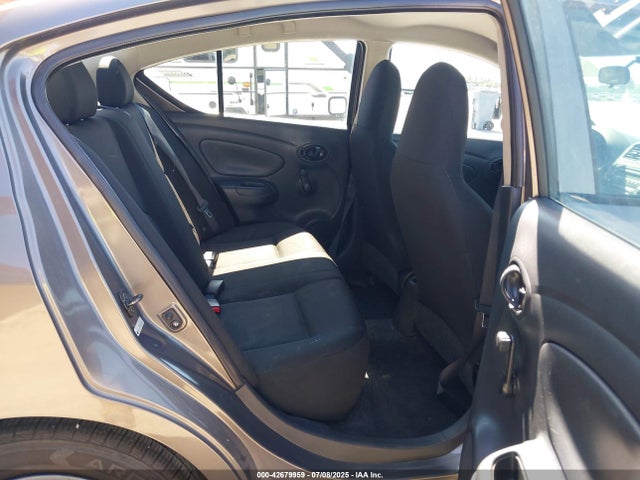 3N1CN7AP4FL913393 Nissan 2015