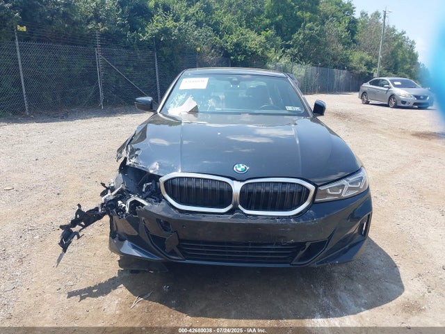 BMW 2023 2023 3MW39FF00P8D08621 Image 13