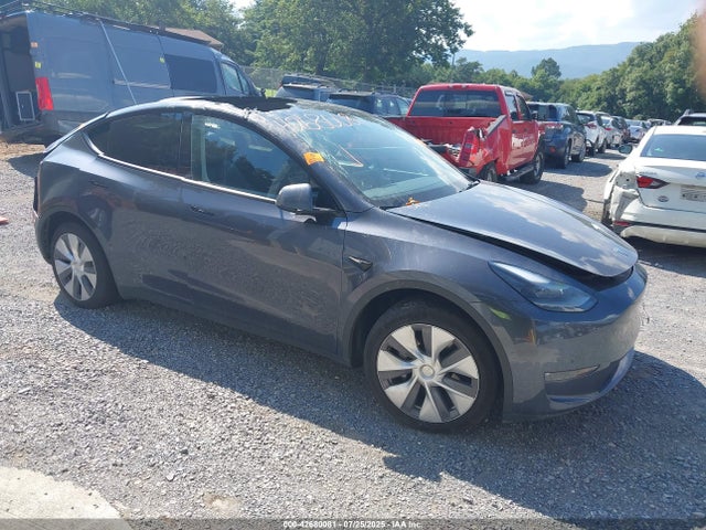 2023 TESLA MODEL Y 7SAYGDEEXPF927368 Photo 0