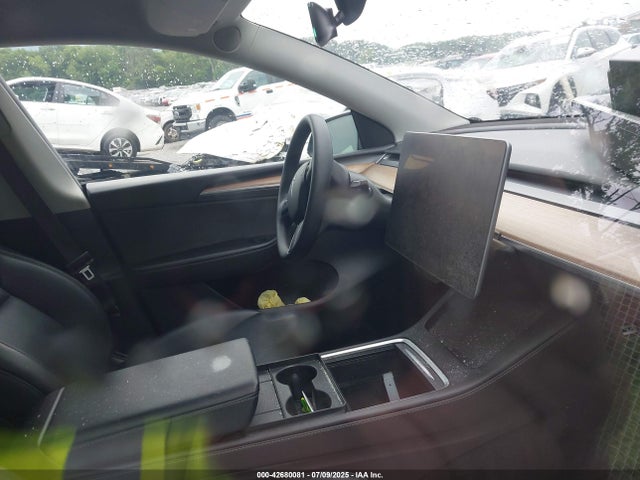7SAYGDEEXPF927368 Tesla Model Y