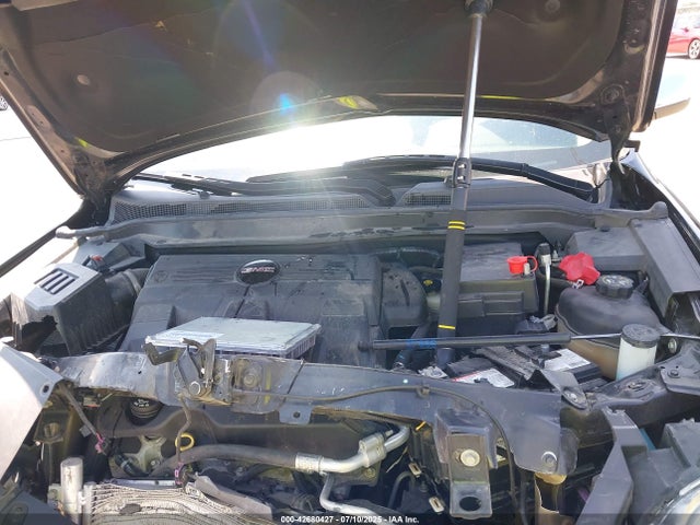 GMC lfx - sidi: spark ignited direct injection, vvt: variable valve timing, e85 max, alum 2017 2GKFLPE30H6332671 Image 10