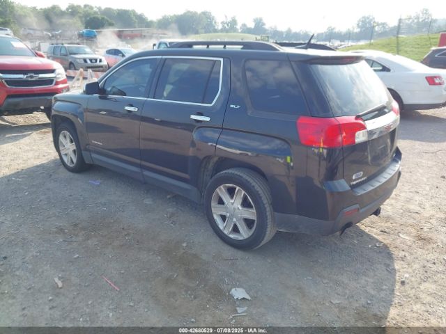2011 GMC TERRAIN 2CTFLUE52B6218601 Photo 2
