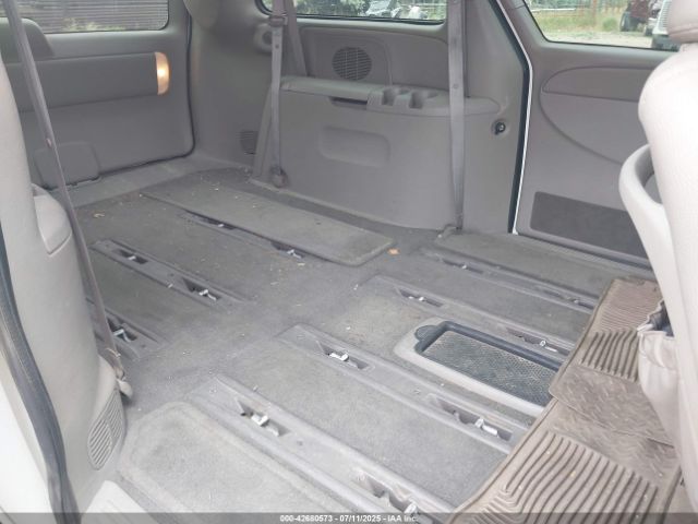 2002 CHRYSLER TOWN & COUNTRY 2C8GP54L22R578149 Photo 7