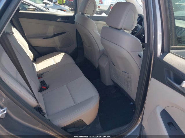 Hyundai 2016 2016 KM8J3CA41GU037118 Image 8
