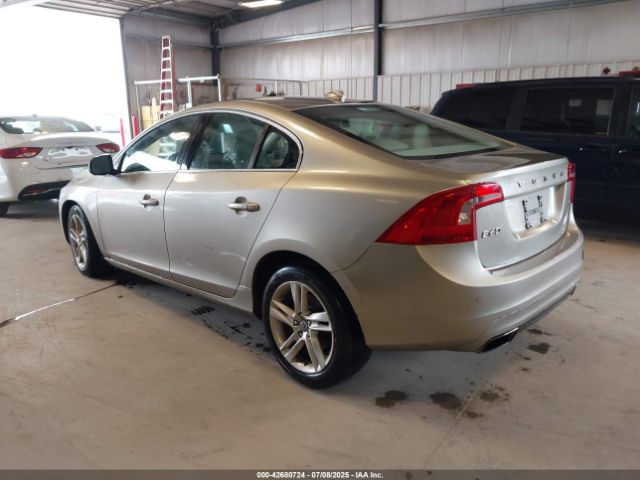2015 VOLVO S60 YV126MFK7F1337818 Photo 2