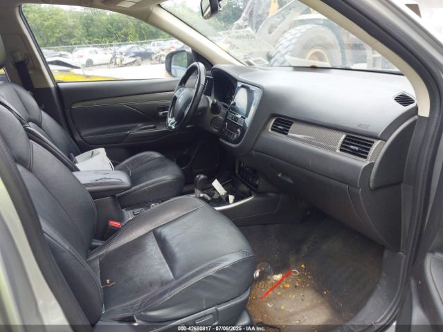 2019 MITSUBISHI OUTLANDER JA4AZ3A39KZ020082 Photo 4