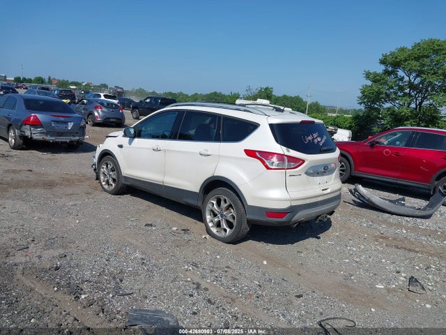 1FMCU9J98FUC32815 Ford 2015