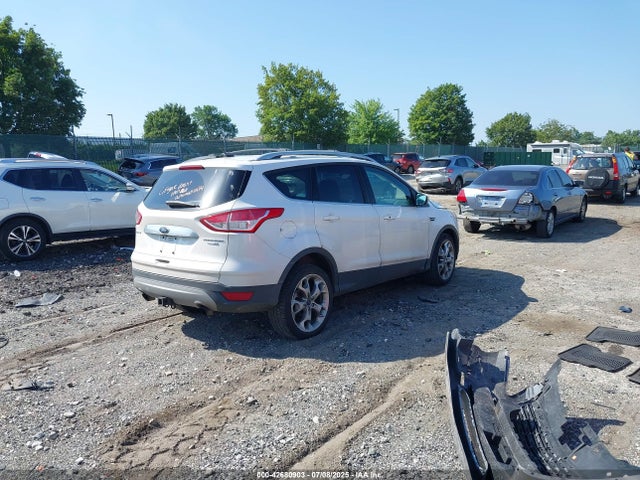 1FMCU9J98FUC32815 Ford 2015