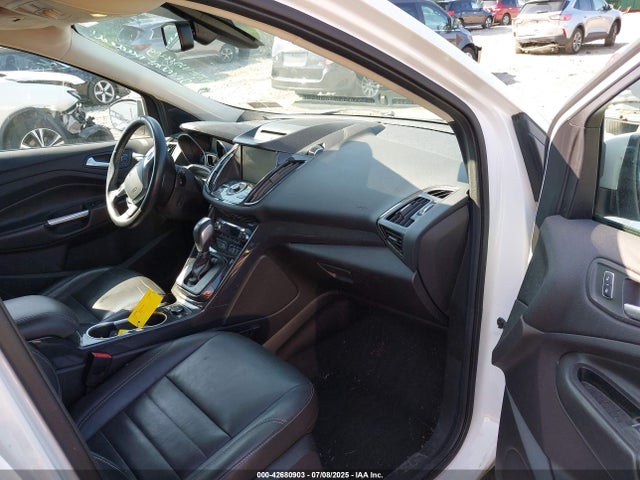 1FMCU9J98FUC32815 Ford 2015