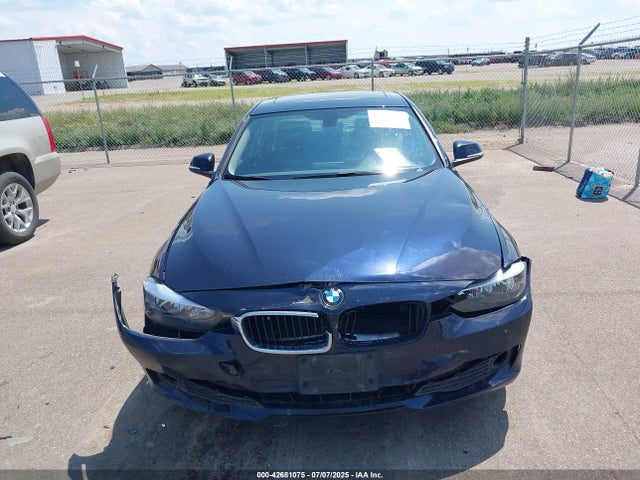 WBA3C3G50FNS73634 BMW 320i