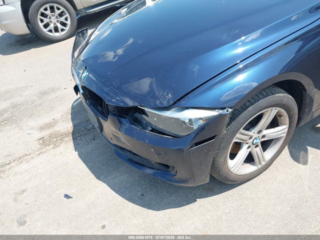 WBA3C3G50FNS73634 BMW 320i