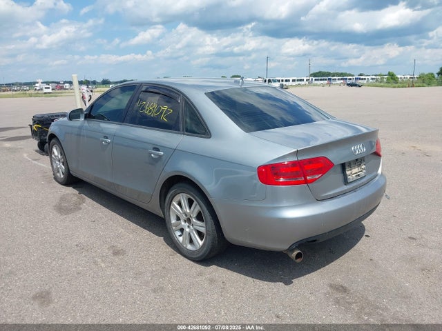 2011 AUDI A4 WAUDFAFL4BN001808 Photo 2