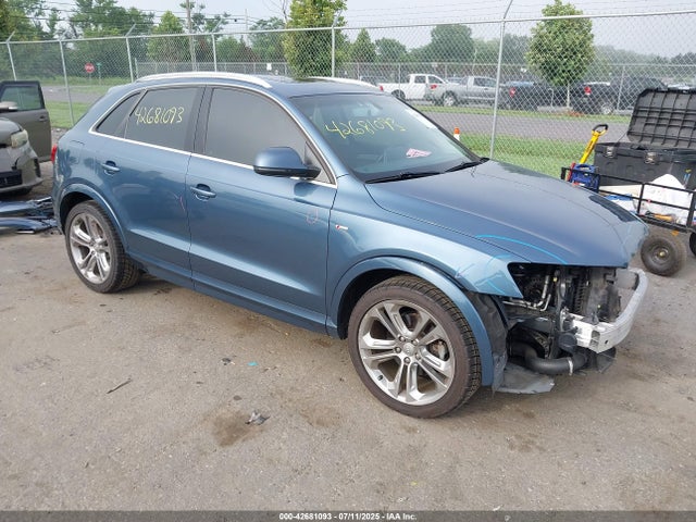 2016 AUDI Q3 WA1GFCFS6GR000611 Photo 0