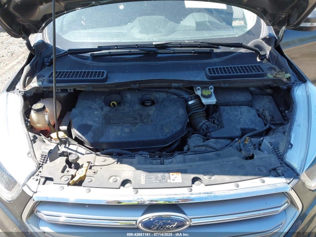 1FMCU9J93HUB61610 Ford 2017