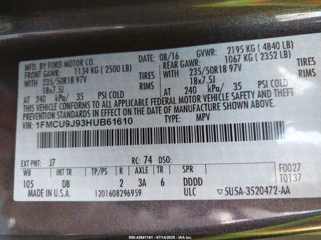 1FMCU9J93HUB61610 Ford 2017