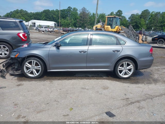 Volkswagen 2014 2014 1VWBS7A38EC114237 Image 14