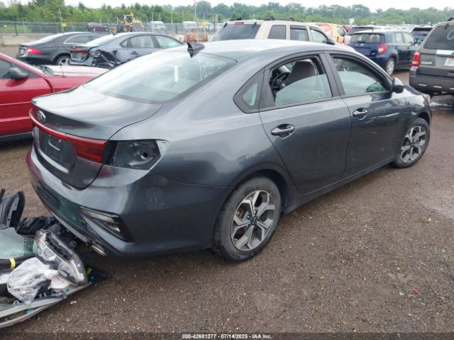 2021 KIA FORTE 3KPF24AD6ME356768 Photo 3