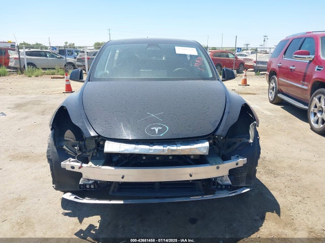 Tesla Model Y 2022 7SAYGDEE8NF481749 Image 6