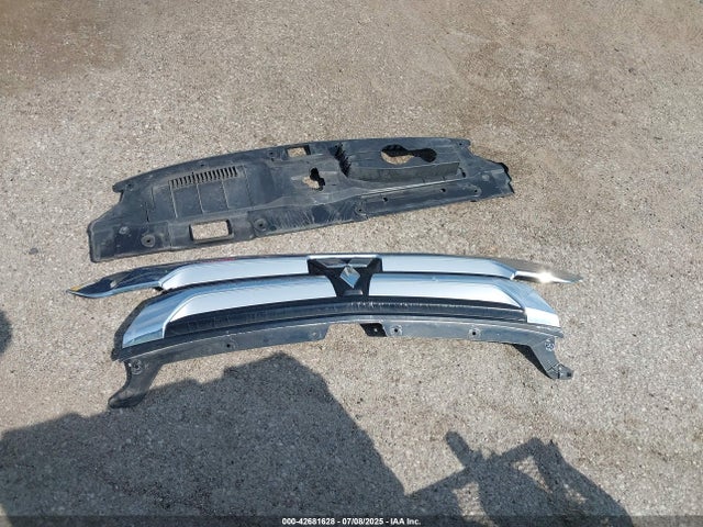 Mitsubishi mivec 2018 JA4AD3A34JZ039281 Image 12