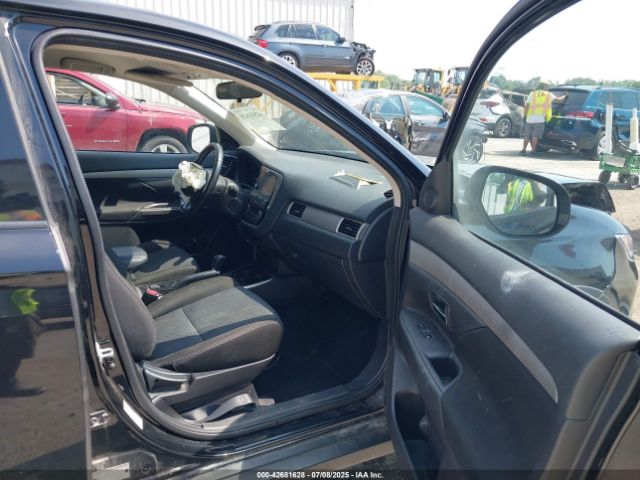 2018 MITSUBISHI OUTLANDER JA4AD3A34JZ039281 Photo 4