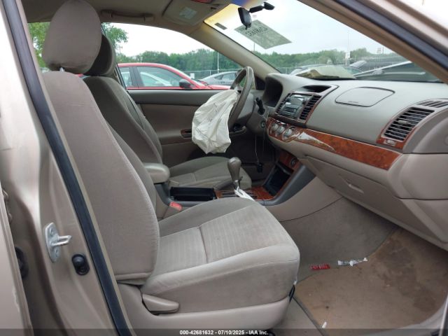 2005 TOYOTA CAMRY 4T1BE32KX5U980388 Photo 4