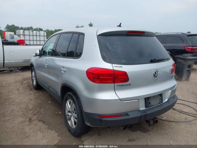 2013 VOLKSWAGEN TIGUAN WVGBV3AX3DW572685 Photo 2