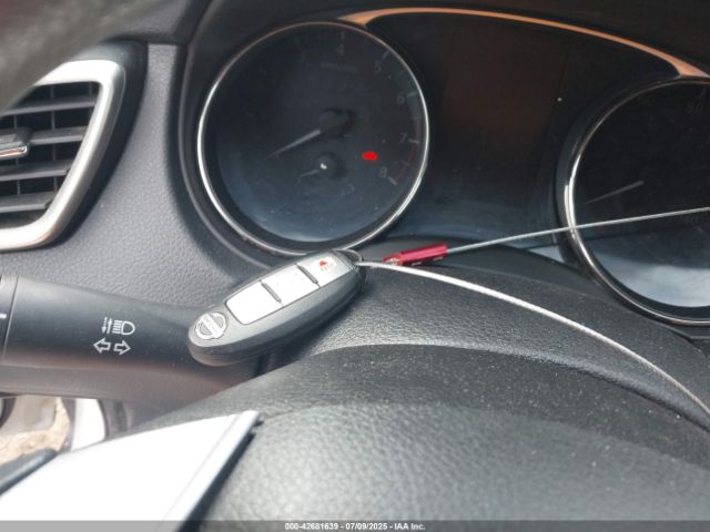 2016 NISSAN ROGUE KNMAT2MV1GP700253 Photo 10