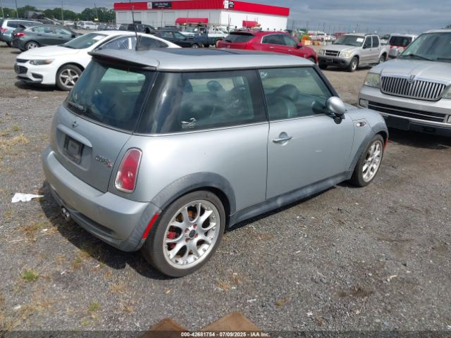 2005 MINI COOPER S WMWRE33555TL14912 Photo 3