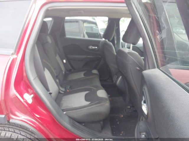 1C4PJMAB6GW210810 Jeep Cherokee