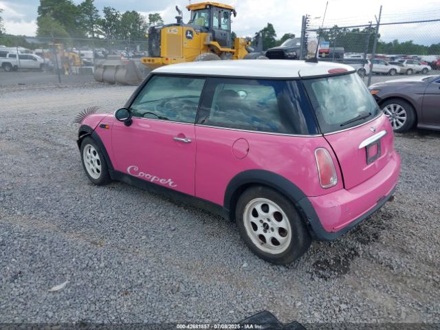 2005 MINI COOPER WMWRC33515TJ72970 Photo 2
