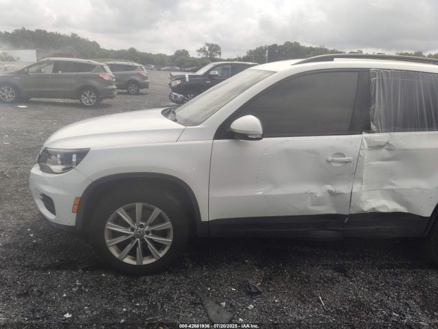 WVGAV7AX5JK004573 Volkswagen TIGUAN LIMITED