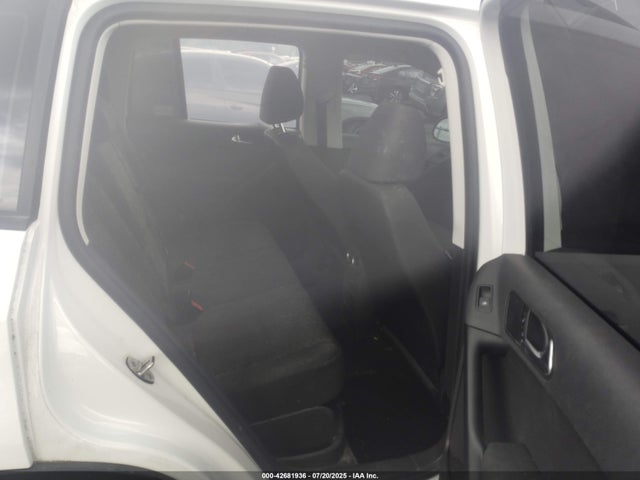 WVGAV7AX5JK004573 Volkswagen TIGUAN LIMITED