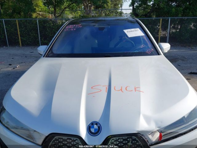 2025 BMW IX WB523CF00SCU41021 Photo 9