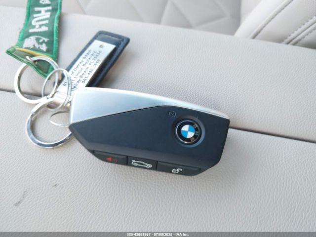 2025 BMW IX WB523CF00SCU41021 Photo 10
