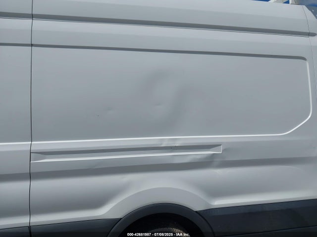 1FTNR3XVXFKB29374 Ford 2015