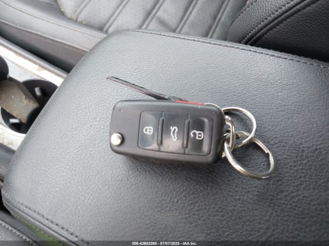 2015 VOLKSWAGEN PASSAT 1VWBT7A33FC058884 Photo 10