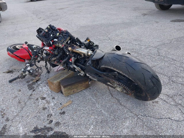 2022 DUCATI SUPERSPORT ZDMVABDS4NB002294 Photo 2