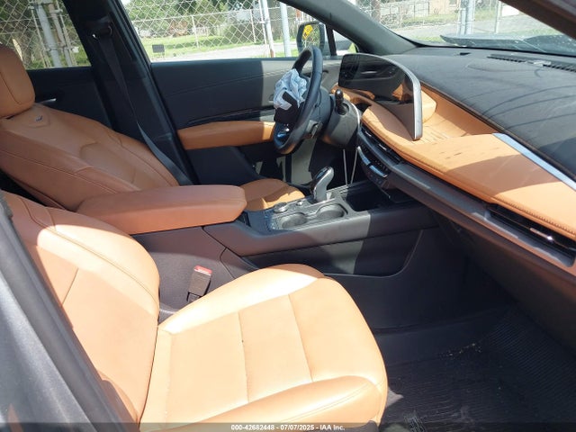 2024 CADILLAC XT4 1GYFZCR45RF116208 Photo 4
