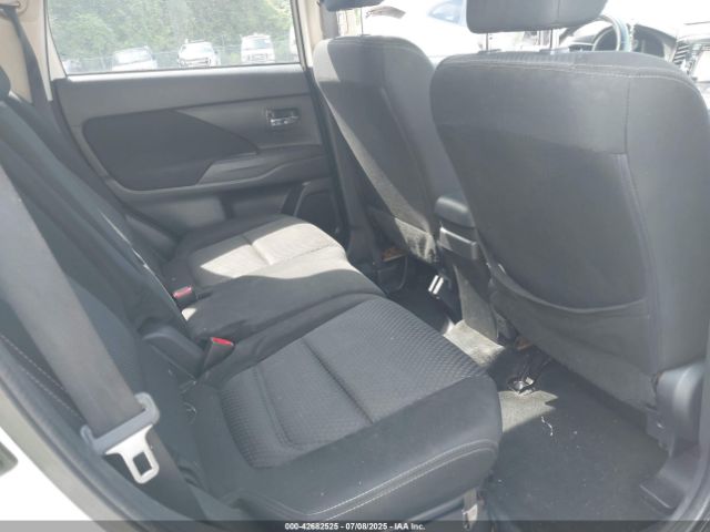 2016 MITSUBISHI OUTLANDER JA4AZ3A30GZ048604 Photo 7