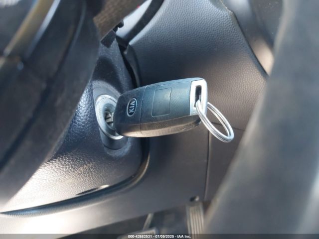 2016 KIA SOUL KNDJN2A28G7837355 Photo 10
