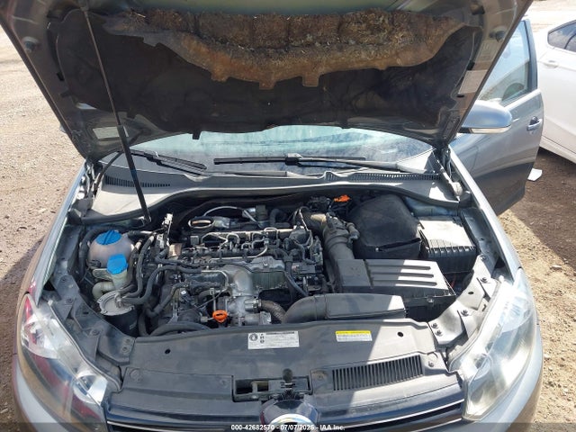 3VWPL7AJ8EM600921 Volkswagen 2014
